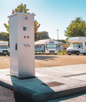 borne de services pour camping-cars