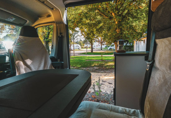 fourgon amenage interieur1