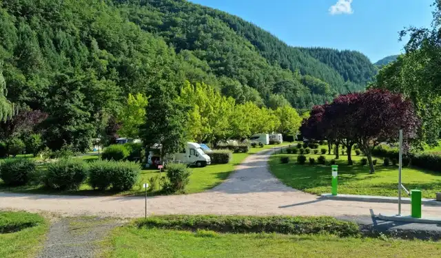 Ferrières Saint Mary 15